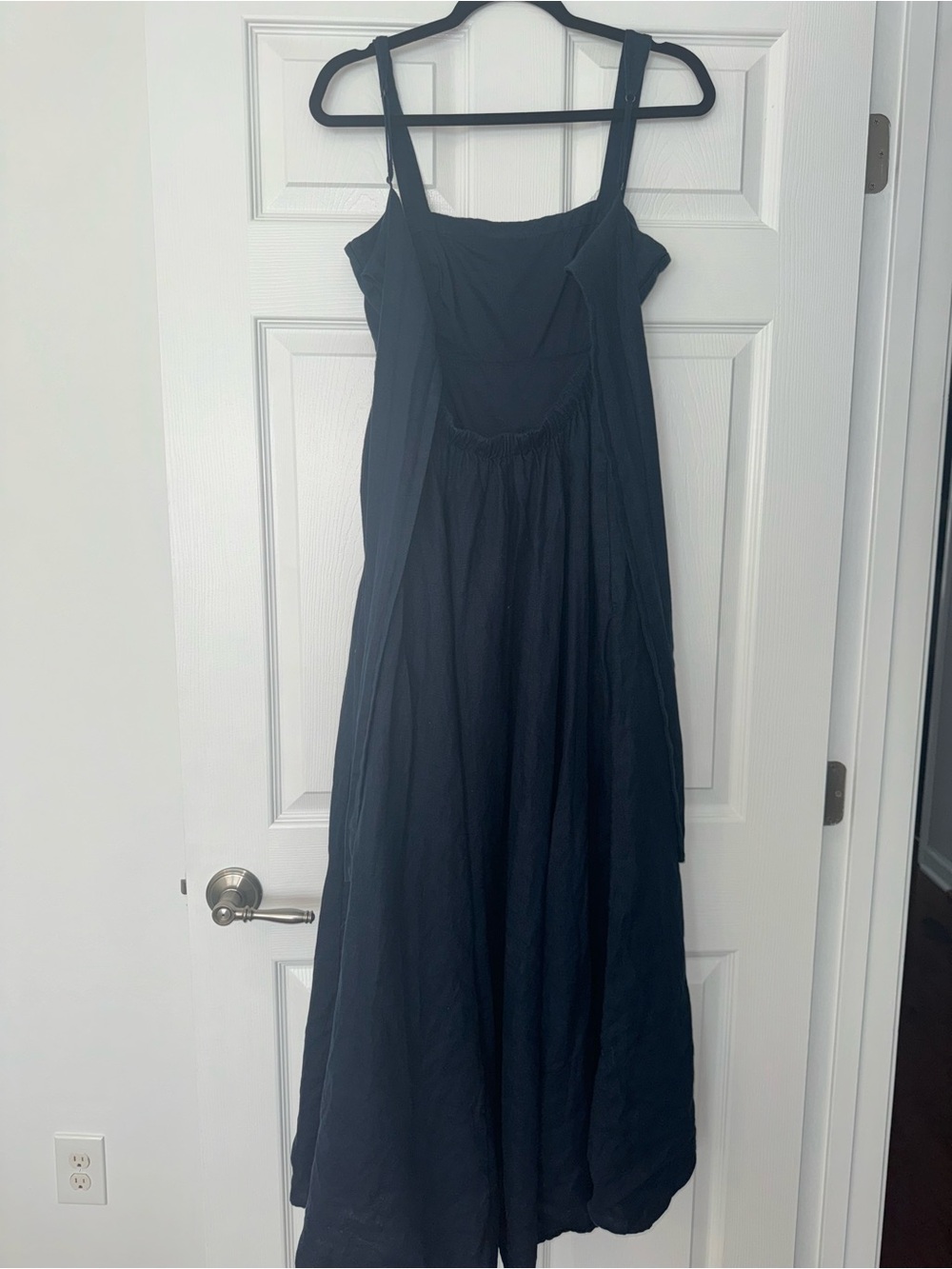 Abercrombie and Fitch Premium Linen Bow Back Maxi Dress - Picture 5 of 11